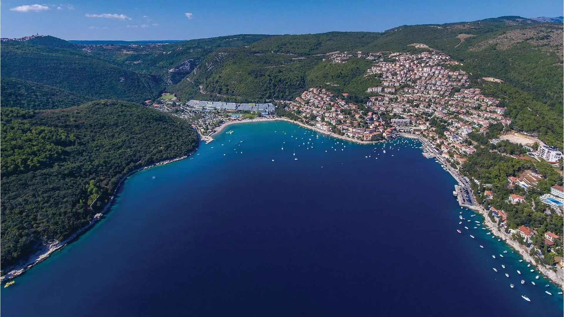 3 Bedroom Beautiful Home In Labin Chorwacja